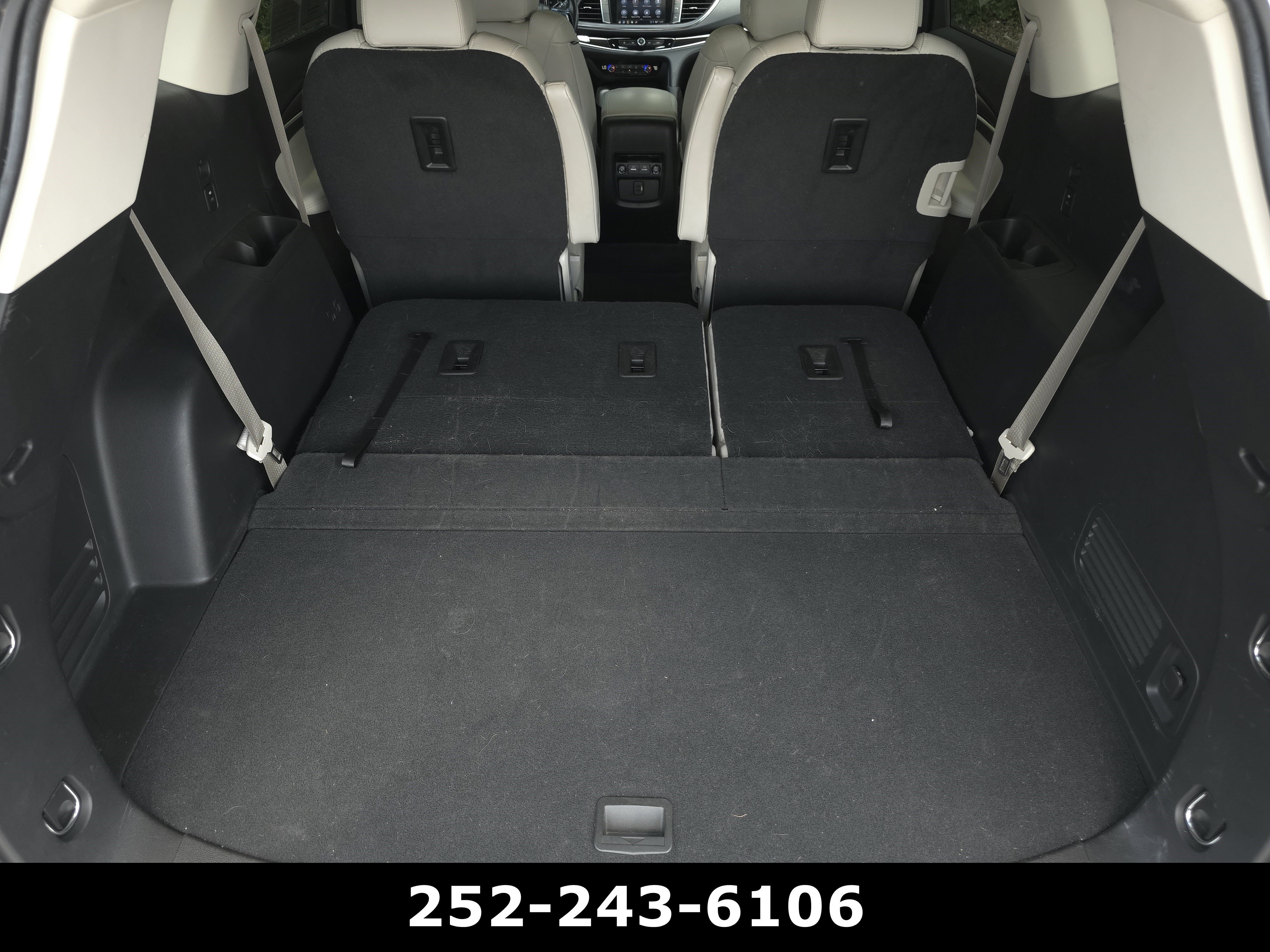 Used 2023 Summit White Buick Essence image 35
