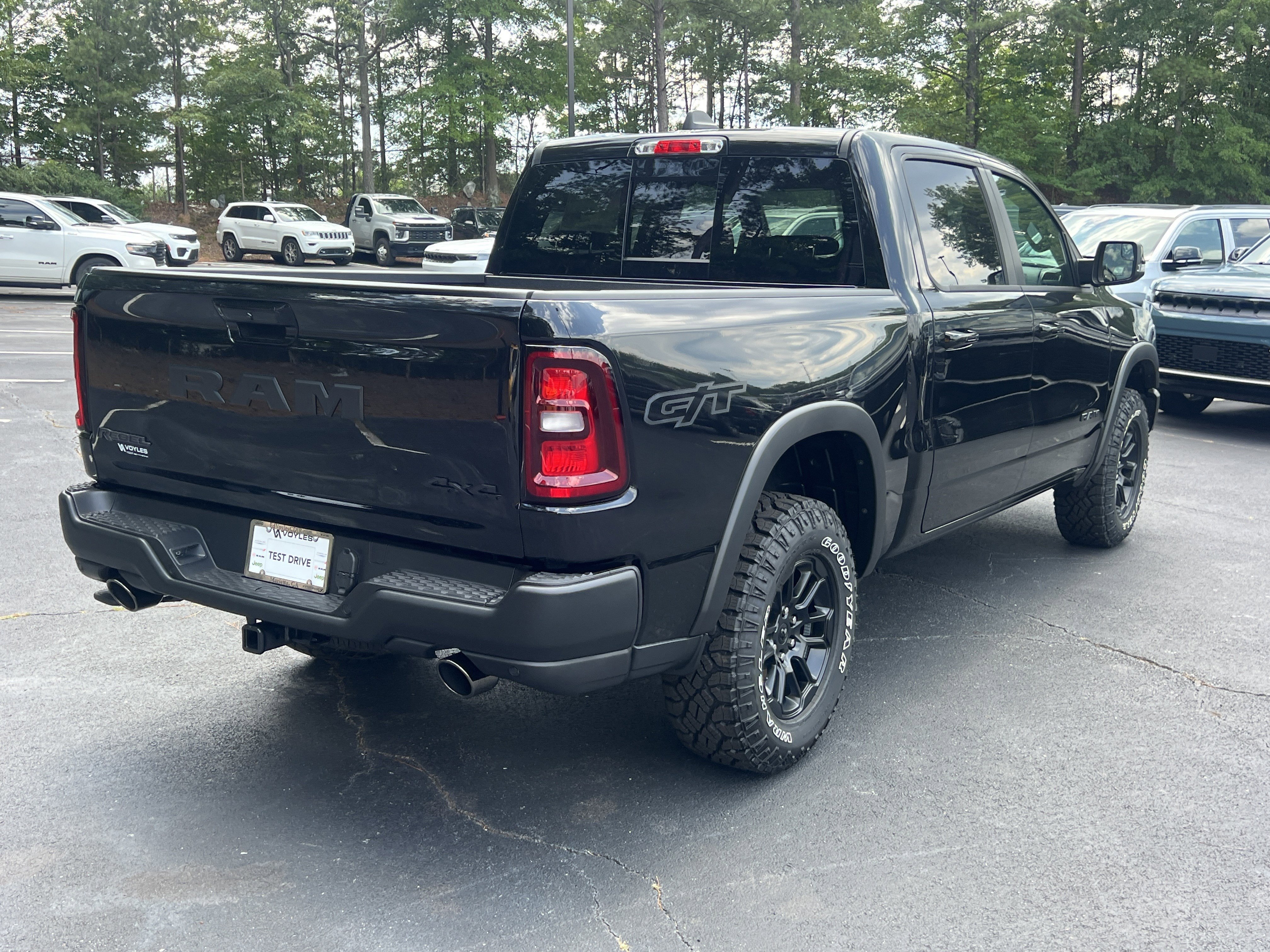 New 2026 Diamond Black Crystal Pearlcoat Ram Rebel image 8