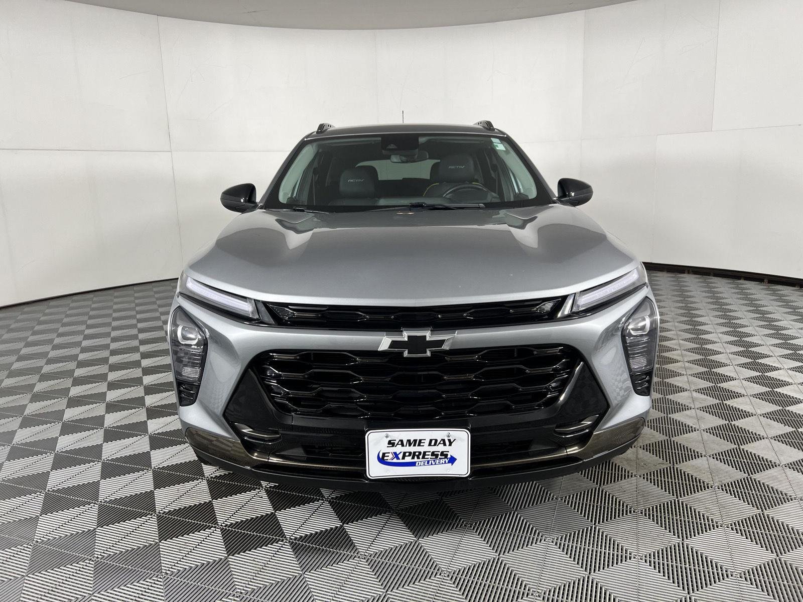 Used 2024 Sterling Gray Metallic Chevrolet ACTIV image 16