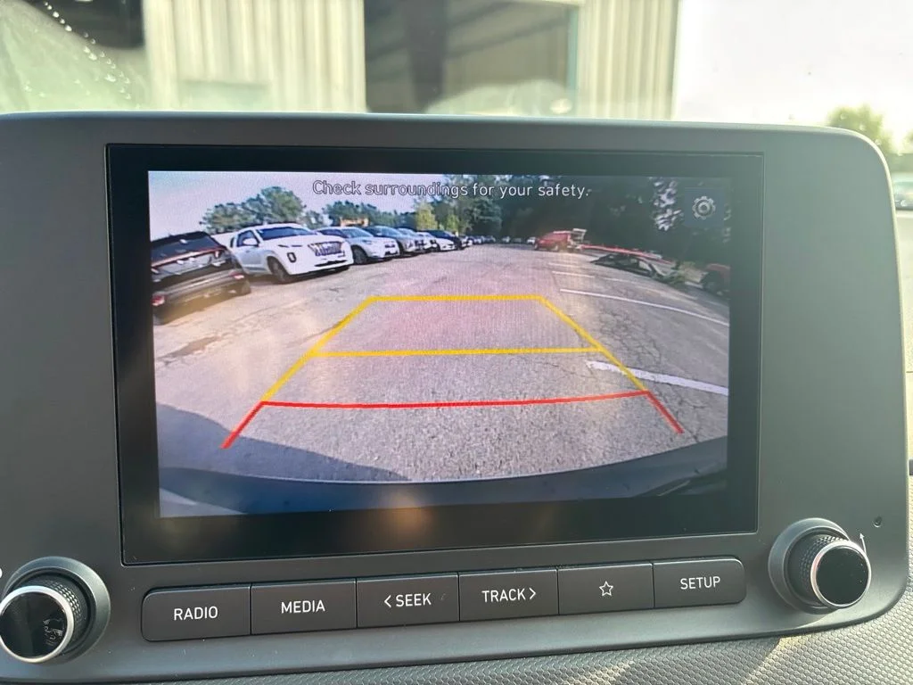 Used 2022 Silver Hyundai SEL image 30