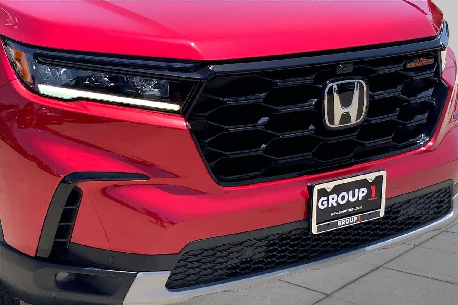 Used 2025 Radiant Red Metallic II Honda TrailSport image 29