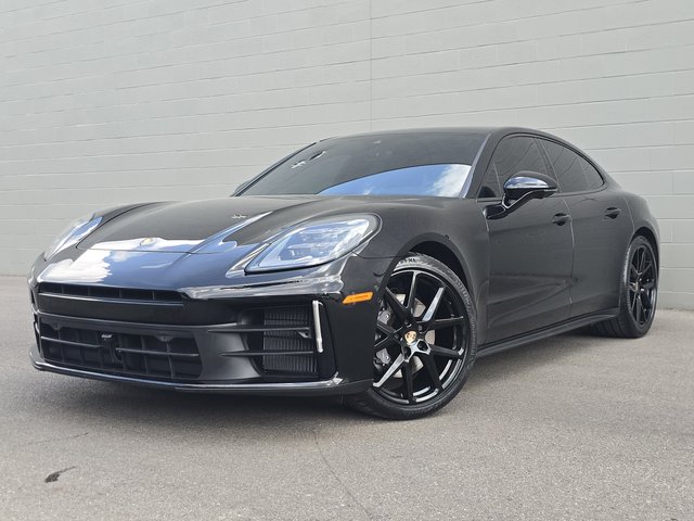 2024 Porsche Panamera 4