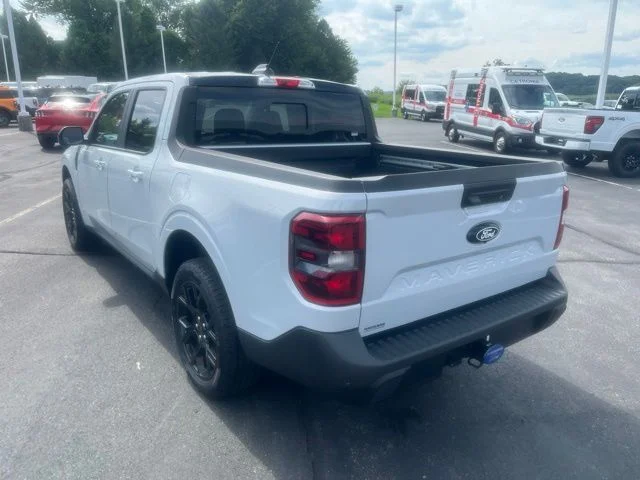 New 2025 Space White Metallic Ford Lariat image 7