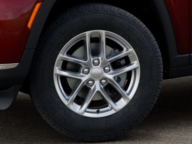 New 2025 Velvet Red Pearl-Coat Exterior Paint Jeep Laredo image 5