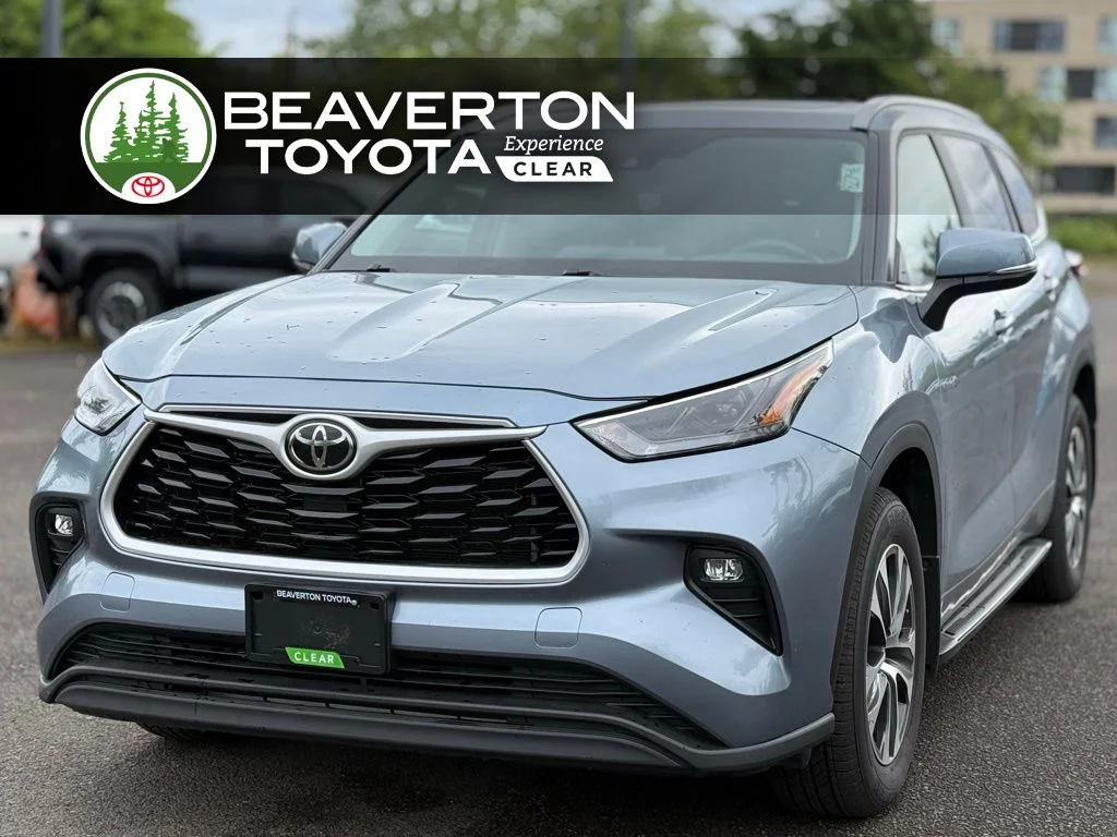 2024 Toyota Highlander XLE AWD's photo