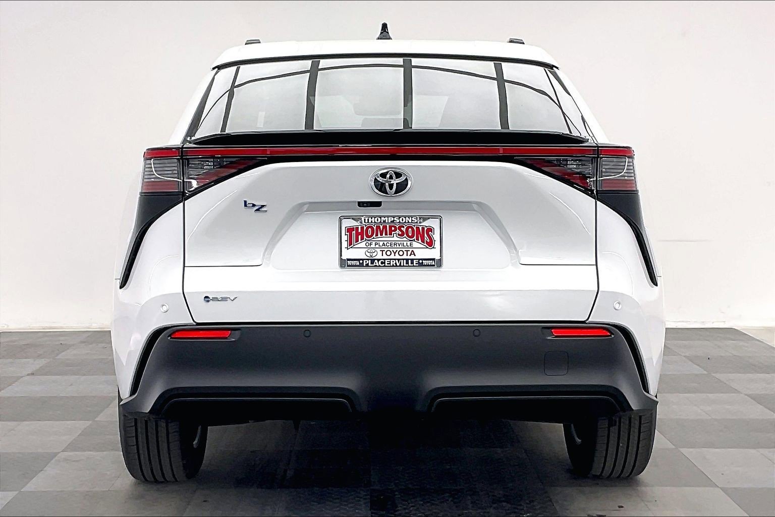 2026 Toyota bZ XLE - Photo 3