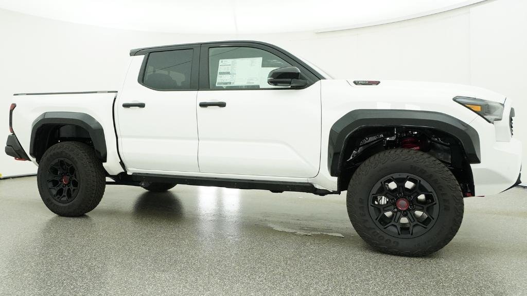2026 Toyota Tacoma TRD Pro - Photo 12