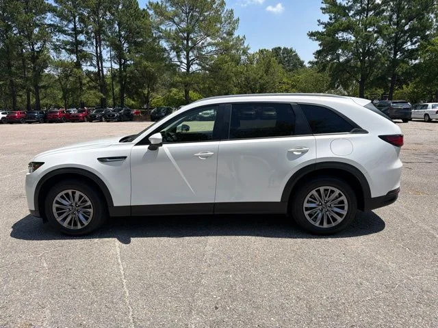 Used 2025 White Mazda 3.3 Turbo Select image 2