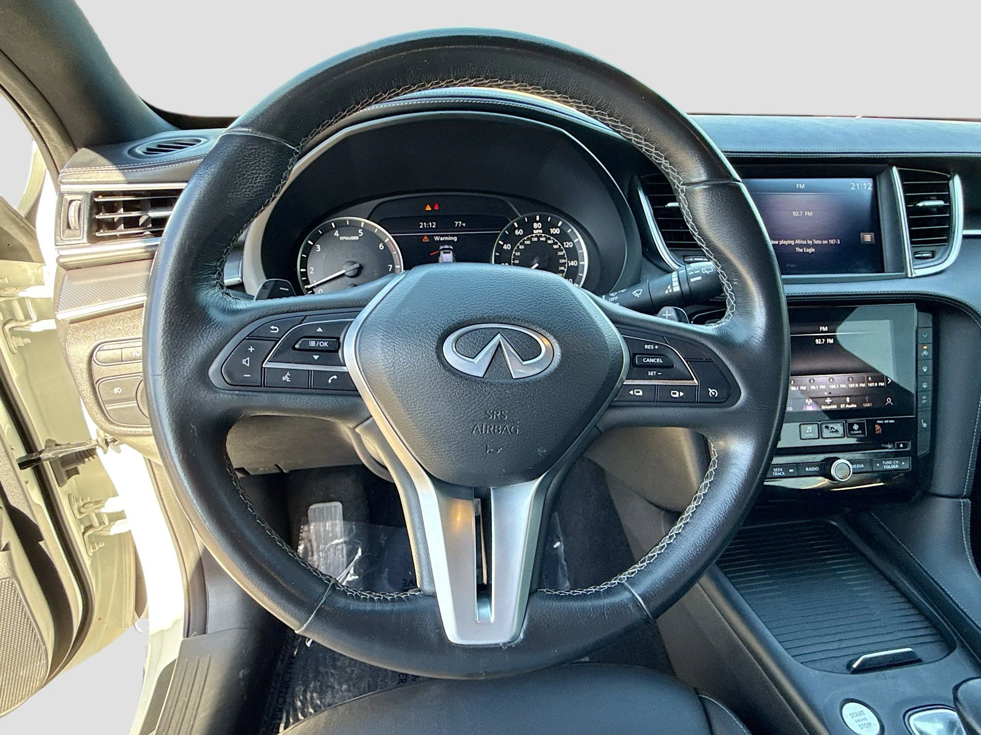 Used 2022 Majestic White INFINITI LUXE image 40