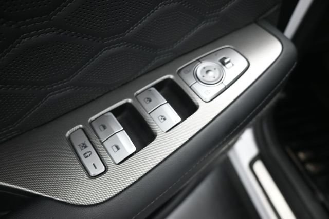 Used 2020 White Hyundai Limited image 13