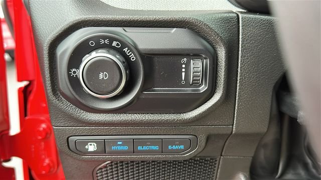 Used 2024 Red Clearcoat Jeep Sport S 4xe image 19