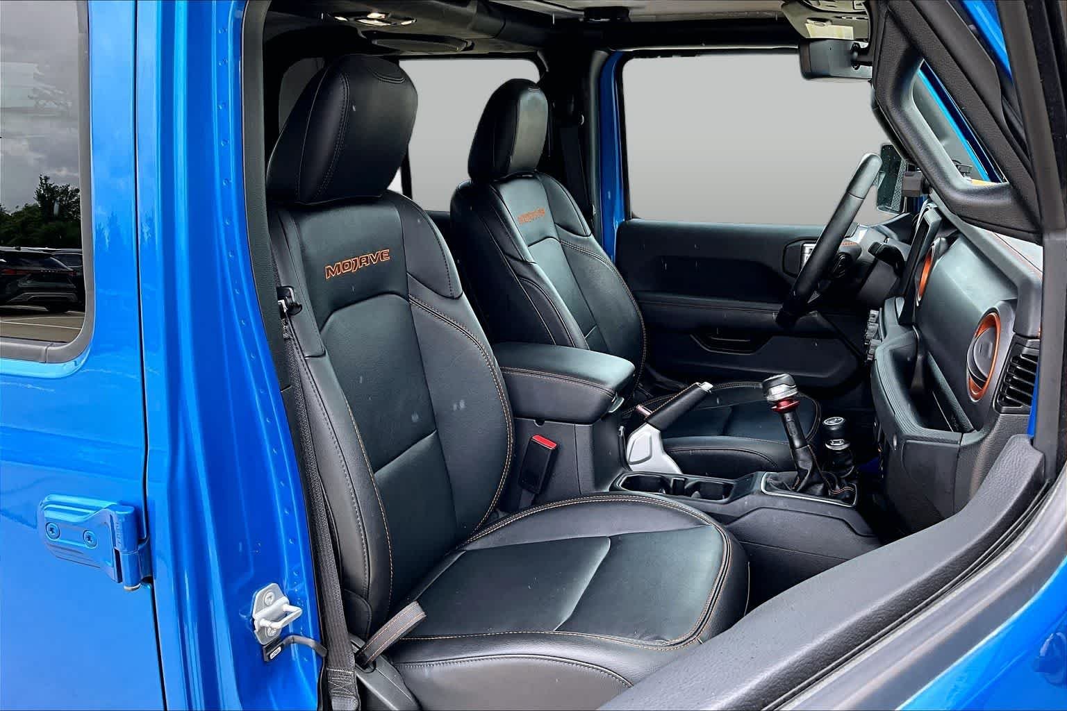 Used 2022 Hydro Blue Pearlcoat Jeep Mojave image 9