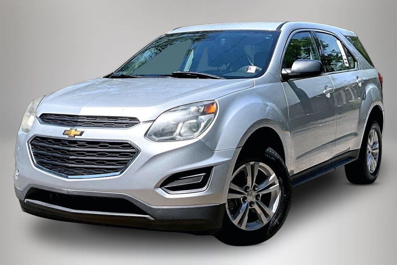 2016 Chevrolet Equinox LS's photo
