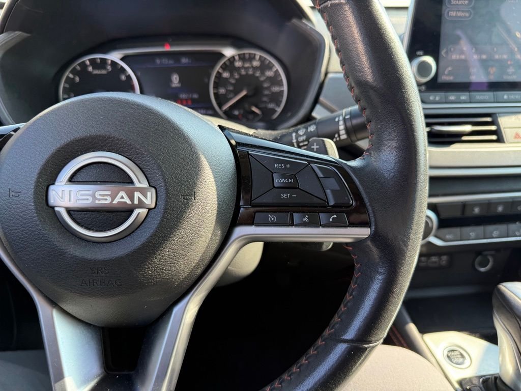 Used 2024 Blue Nissan 2.5 SR image 10