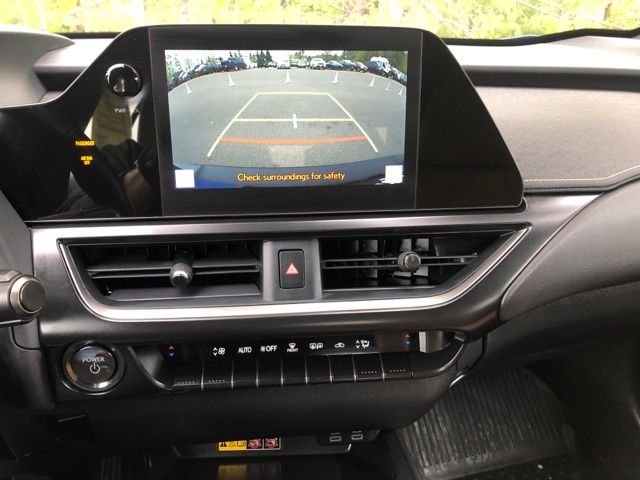 Certified Used 2025  Lexus 300h Premium image 29