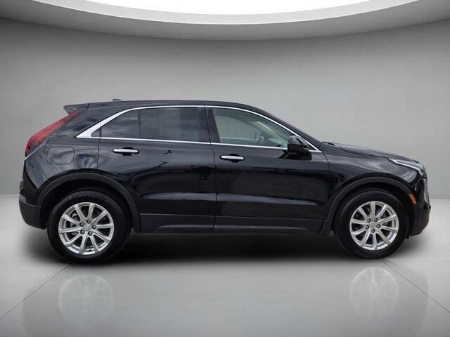 Used 2023 Stellar Black Metallic Cadillac FWD Luxury image 6