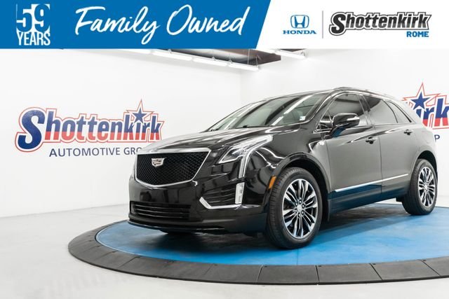 Used 2020 Black Cadillac Sport image 1