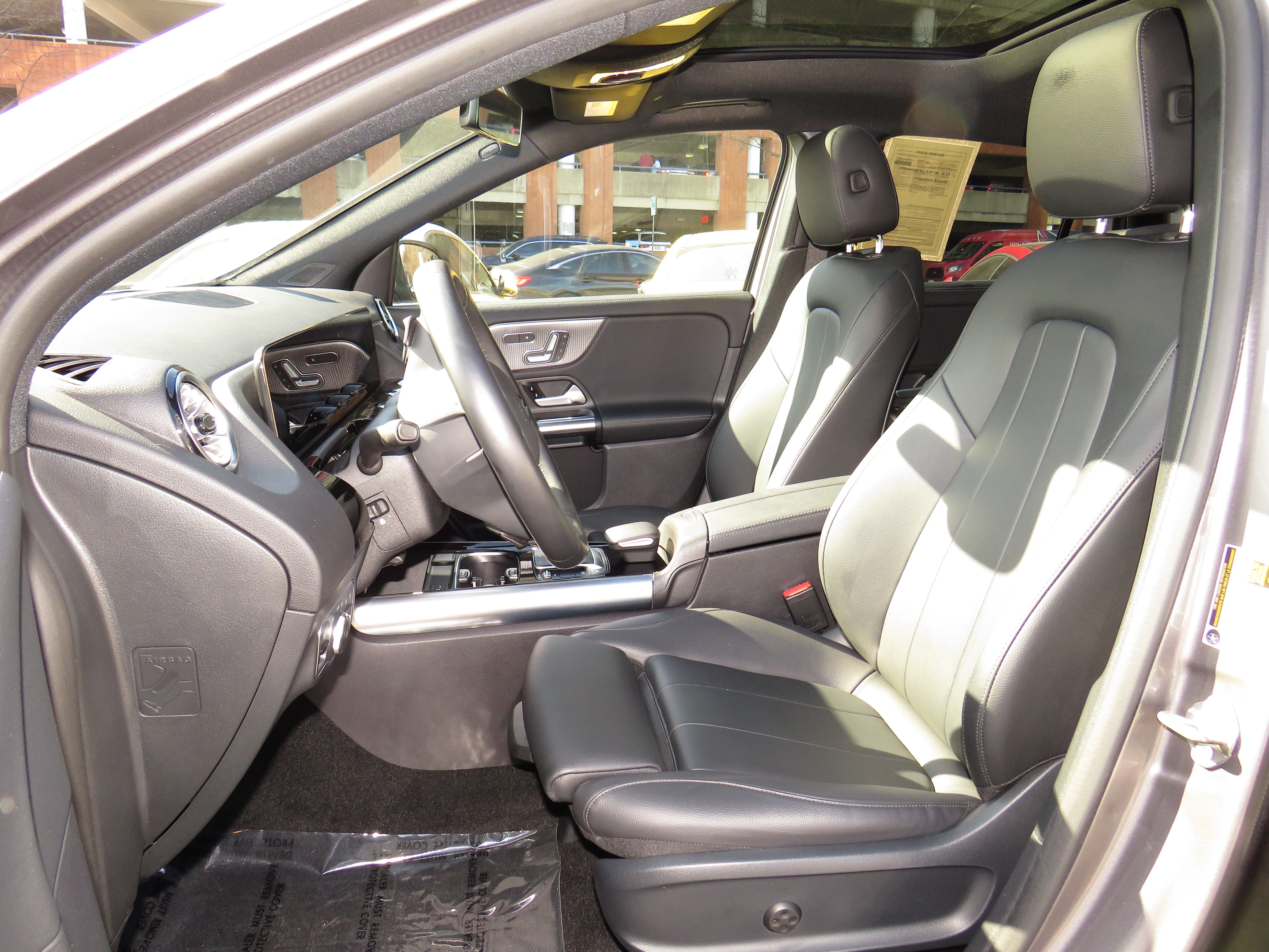 Certified Used 2022 Mountain Grey Metallic Mercedes-Benz GLA 250 4MATIC® image 18