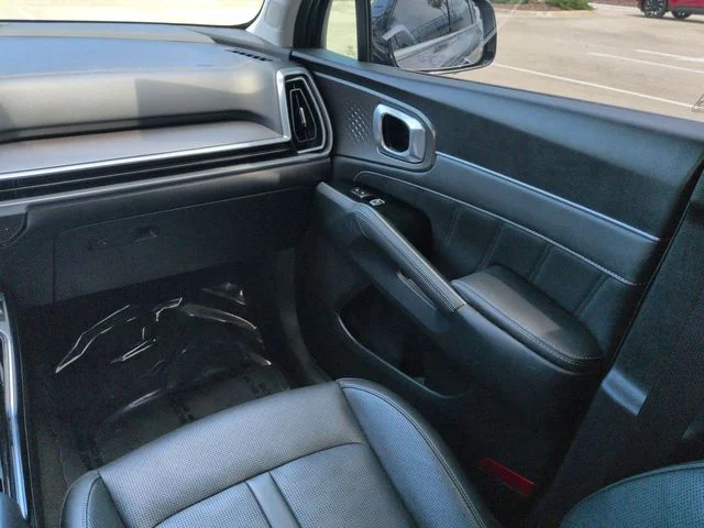 Certified Used 2025 Gray Kia SX image 17
