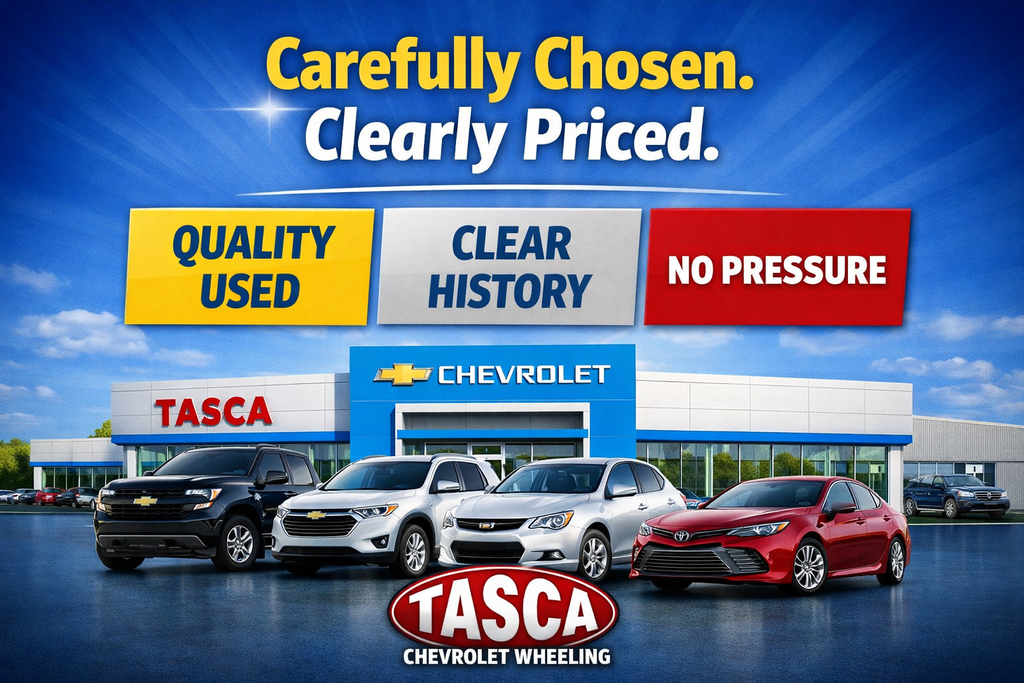 Used 2017 Blue Jeep Latitude image 2
