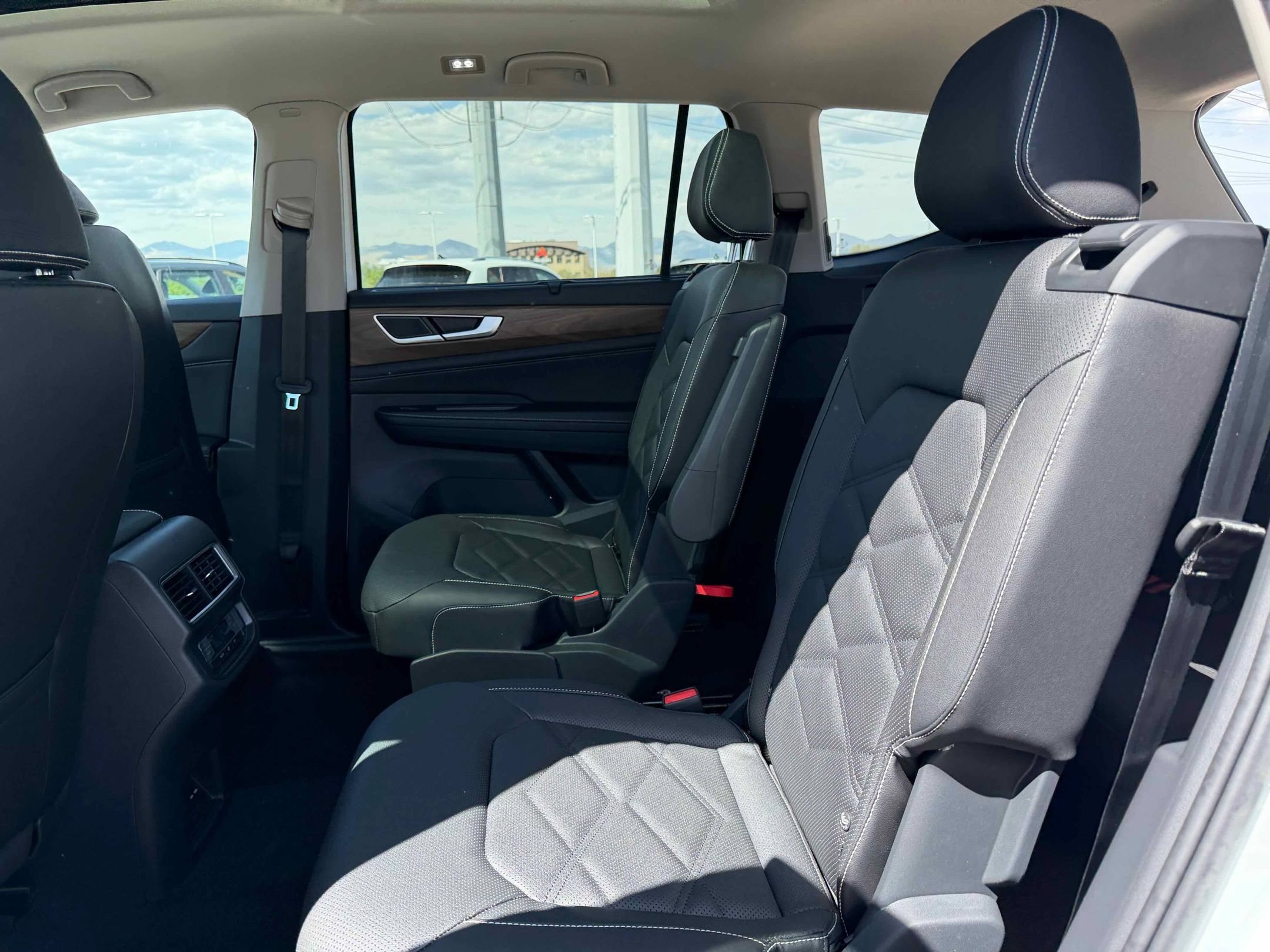 New 2026 Opal Volkswagen 2.0T SE w/Technology image 25