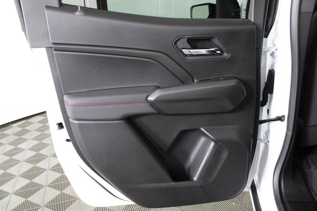 2026 Chevrolet Colorado Z71 - Photo 11