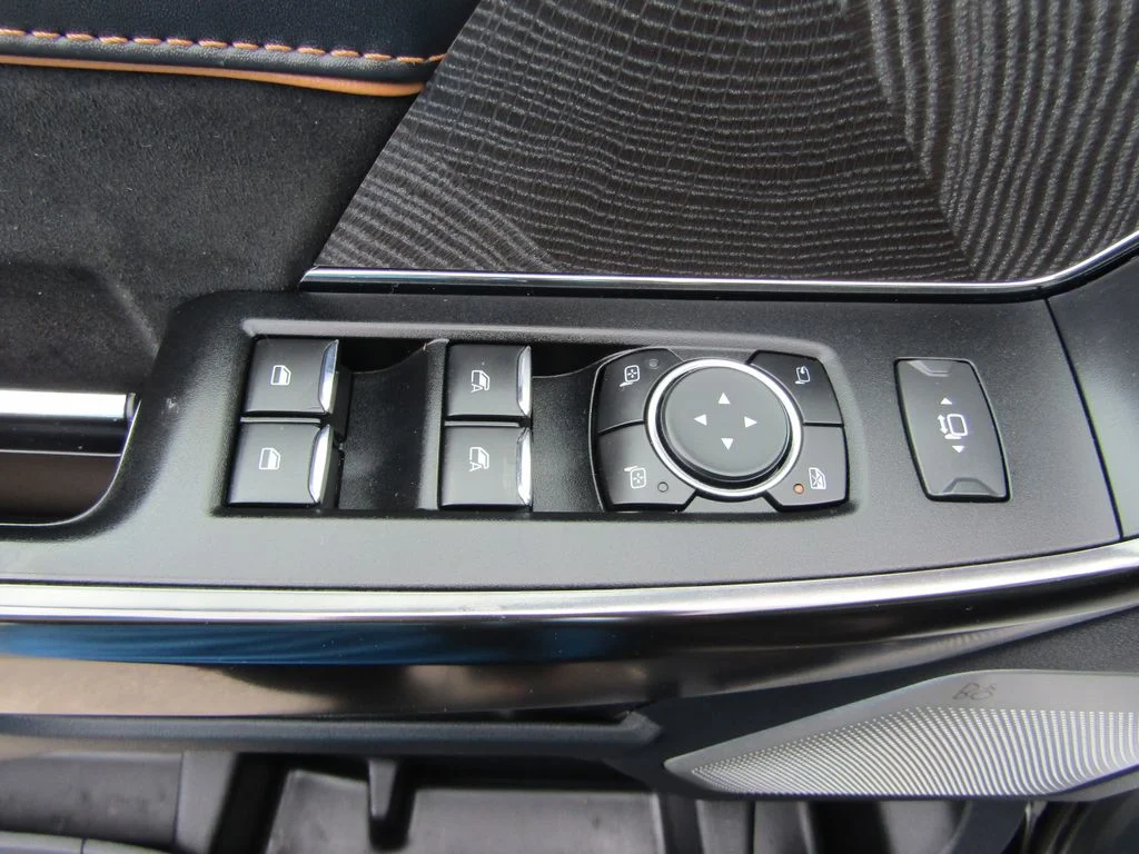 Used 2022 Agate Black Metallic Ford Platinum image 24