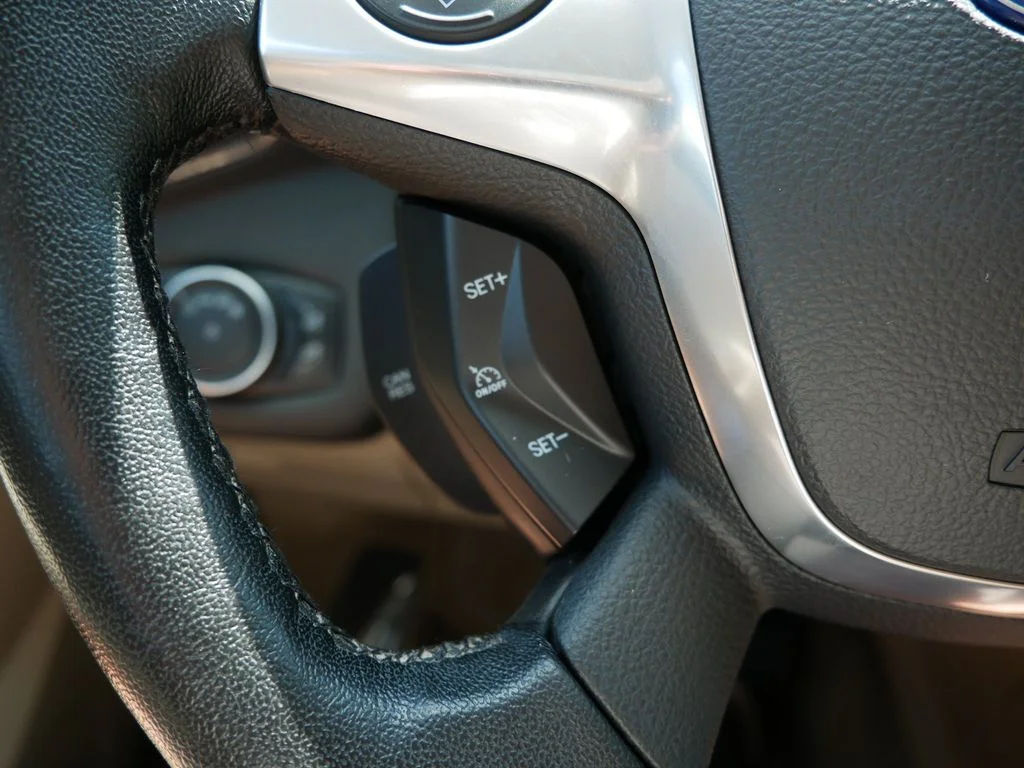 Used 2015 Blue Ford Titanium image 19