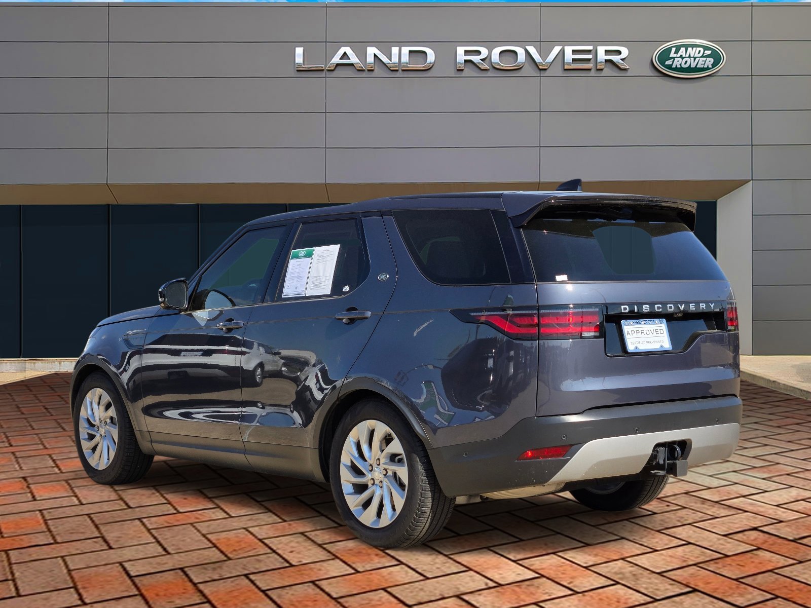 Used 2025 Varesine Blue Metallic Land Rover S image 6