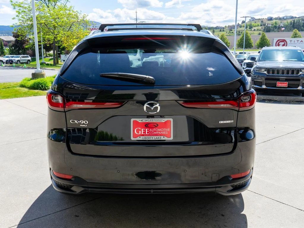 Used 2025 Black Mazda 3.3 Turbo Preferred image 6
