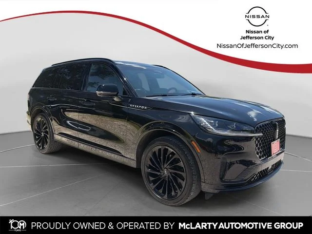 2025 Lincoln Aviator Reserve AWD's photo