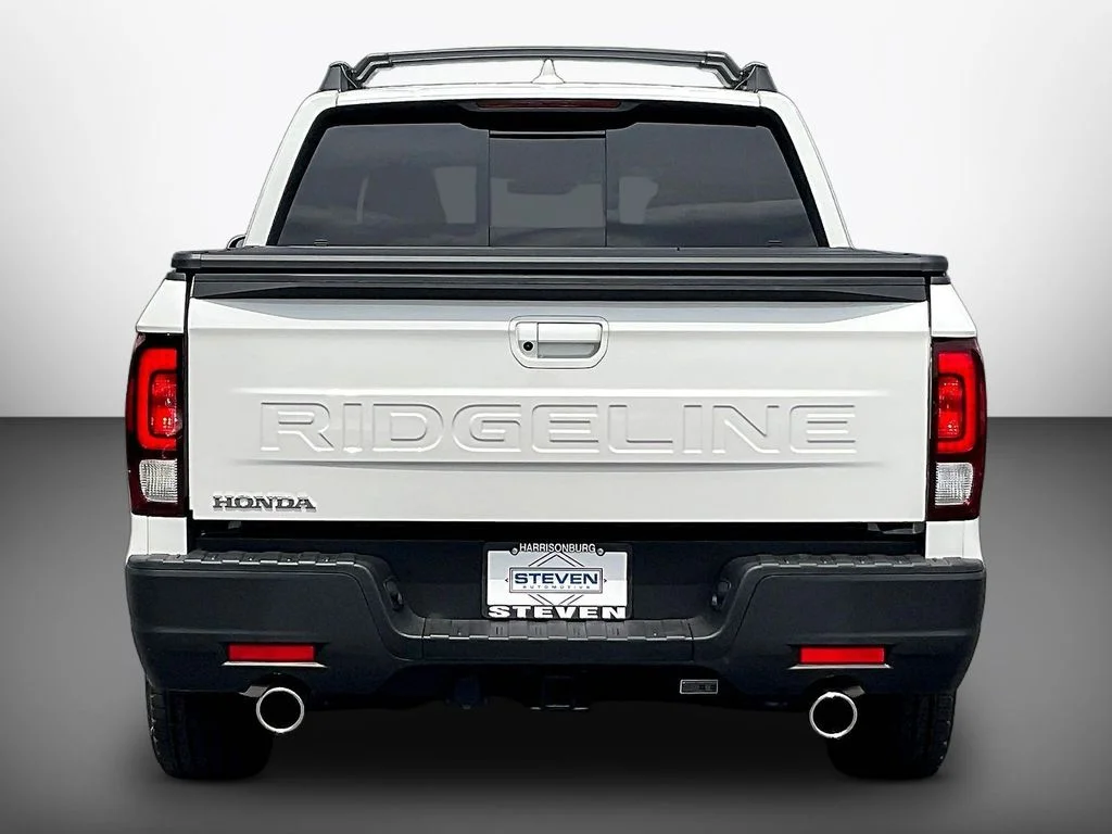 New 2026 Platinum White Pearl Honda RTL image 5