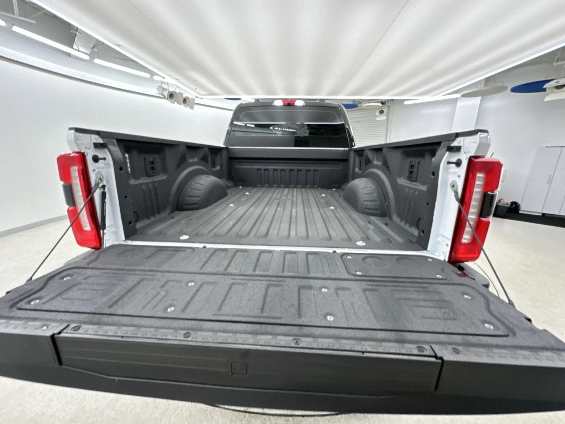 Used 2024 White Ford XL image 35
