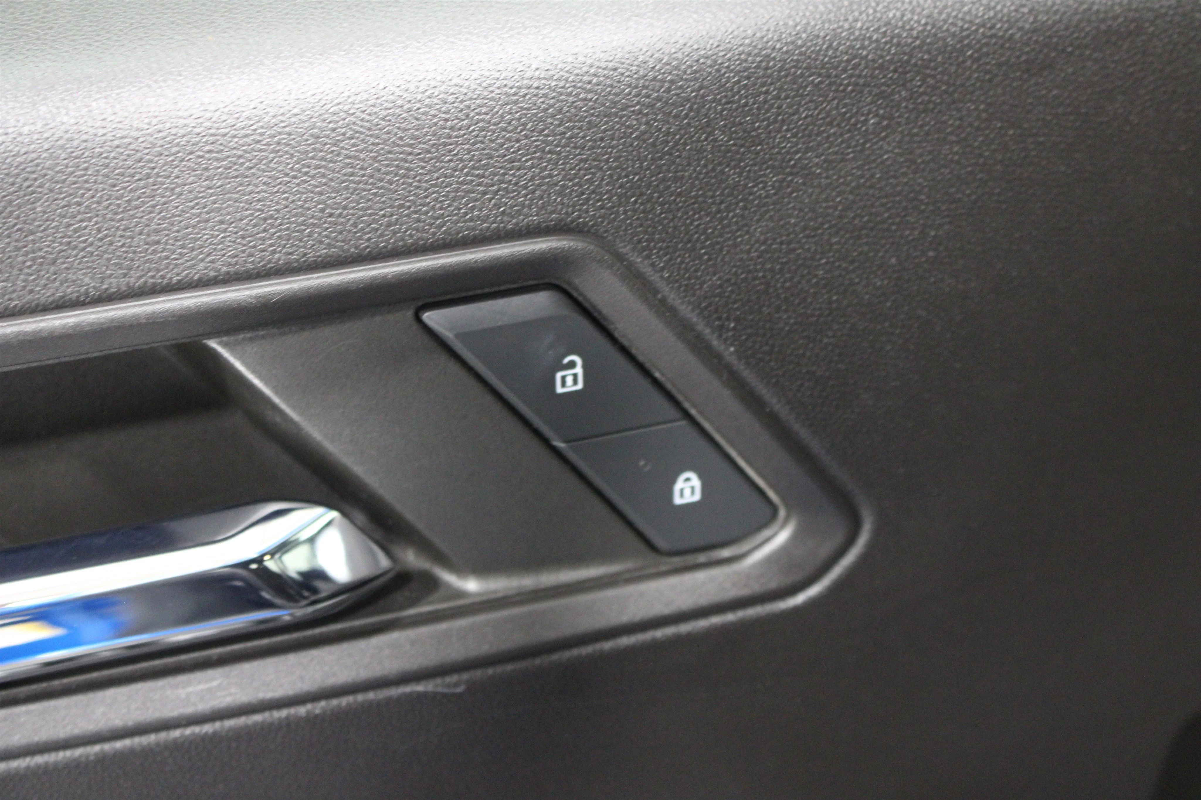 2023 Chevrolet Colorado LT - Photo 8