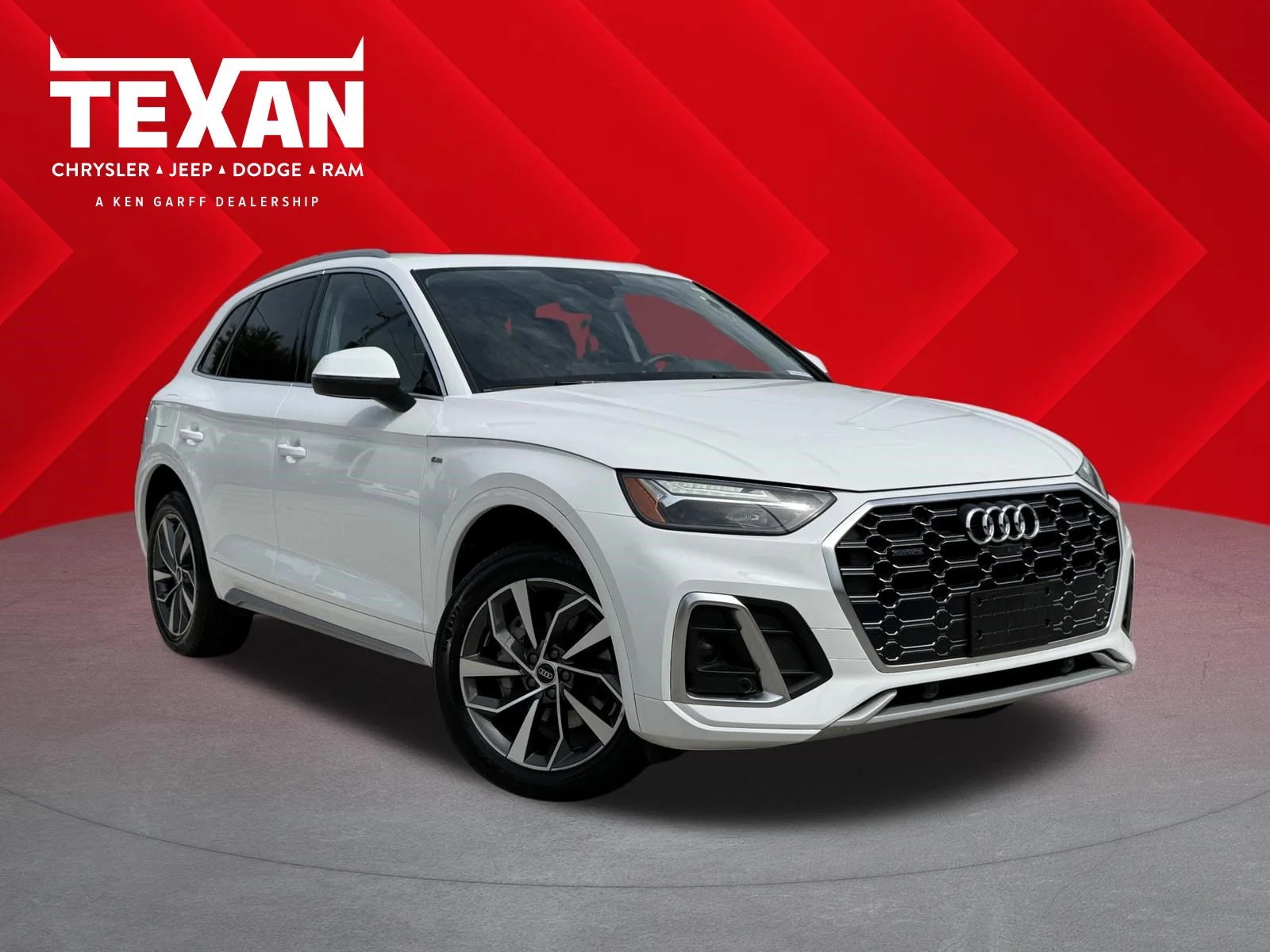 2023 Audi Q5 45 Premium Plus's photo