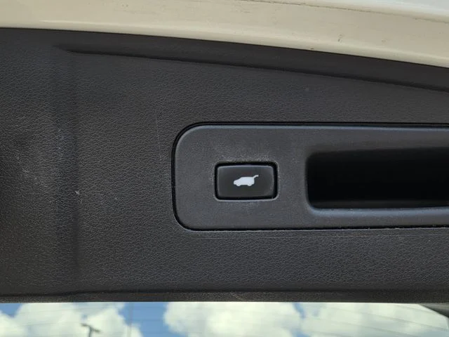 Used 2015 White Acura Tech Pkg image 25