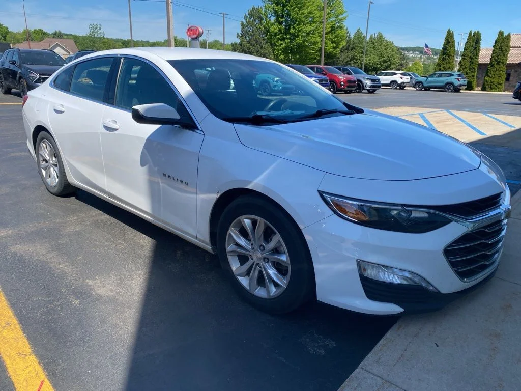 Used 2020 Summit White Chevrolet LT image 1