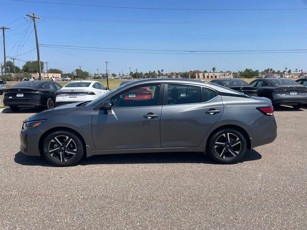 Used 2025 Gray Nissan SV image 4