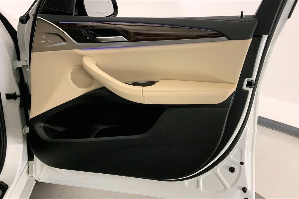 Certified Used 2023 Alpine White BMW  image 25