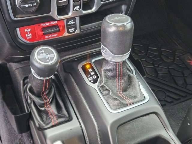 Used 2020 Bright White Clearcoat Jeep Rubicon image 27