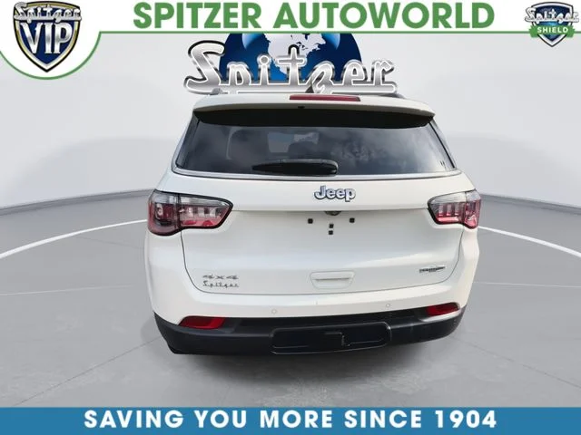 Used 2021 White Jeep Latitude image 8