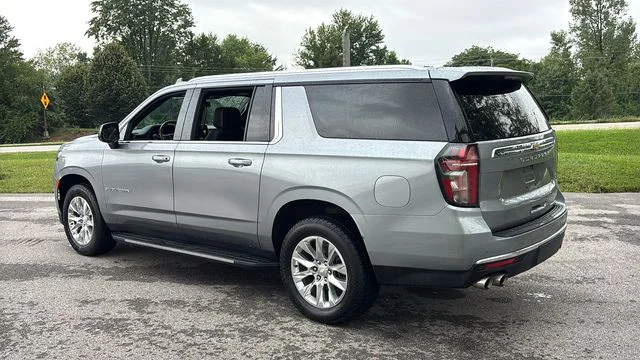 Used 2023 Gray Chevrolet Premier image 5