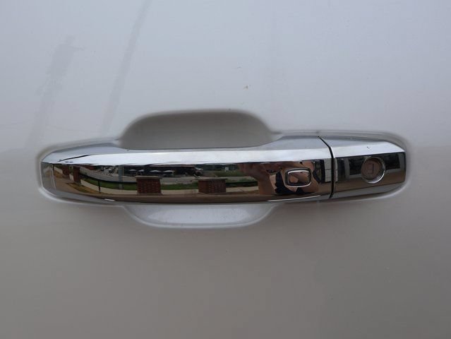 Certified Used 2023 White Frost Tricoat GMC Denali image 17