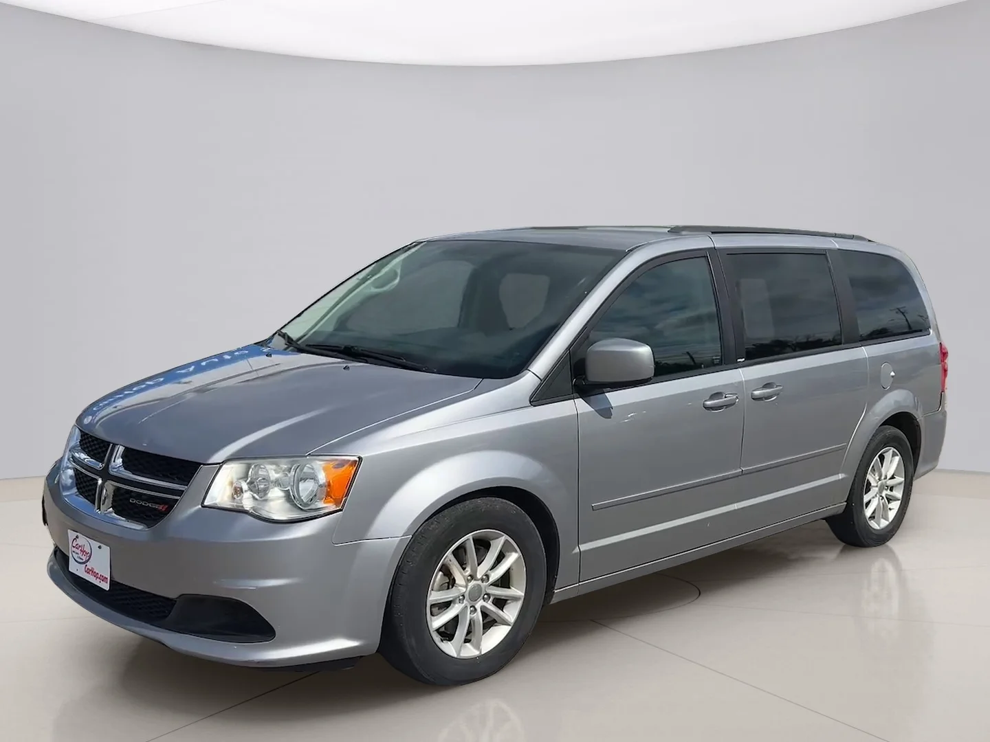 Used 2014 Silver Dodge SXT image 1