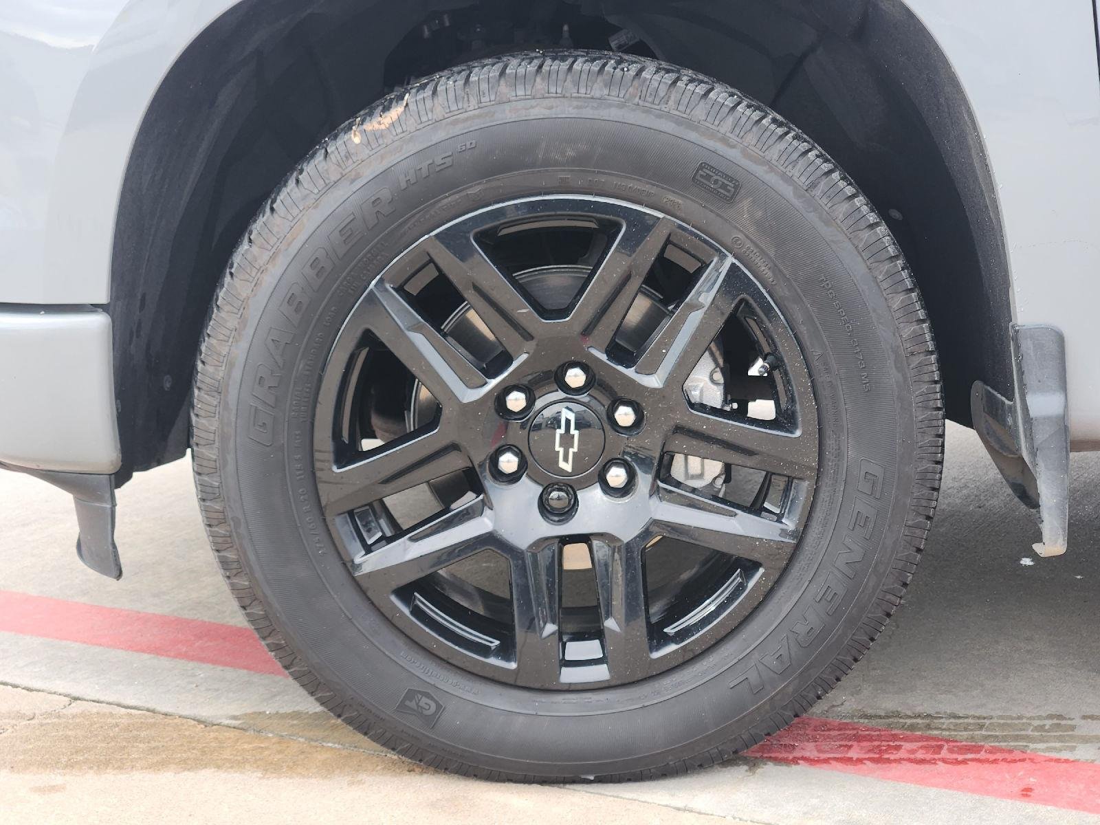 2024 Chevrolet Silverado 1500 photo 10 of 33