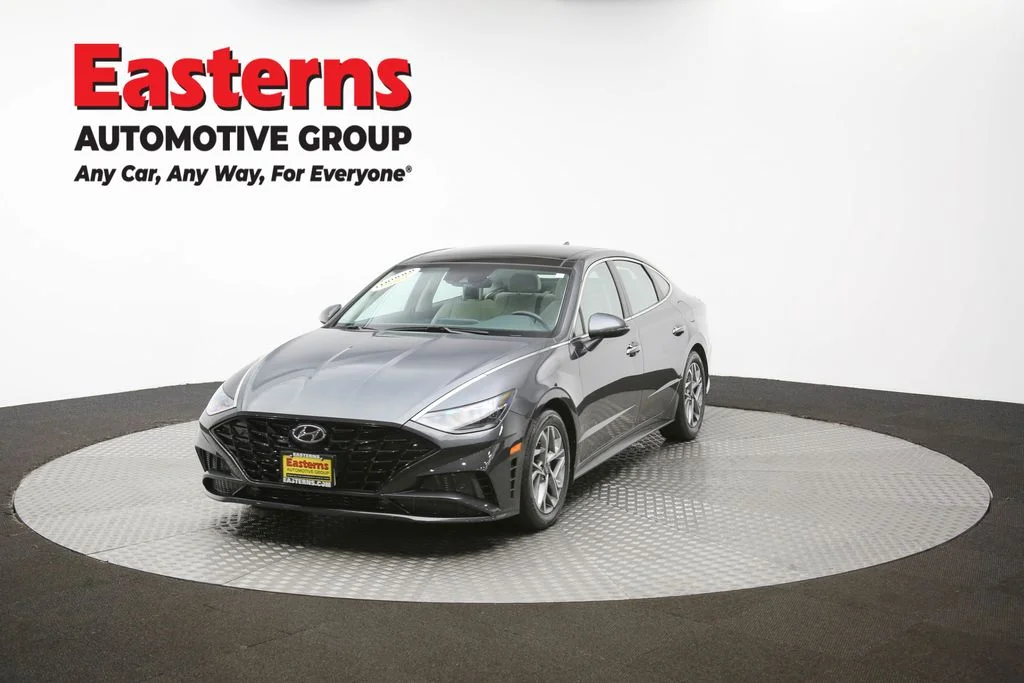 Used 2023 Gray Hyundai SEL image 58
