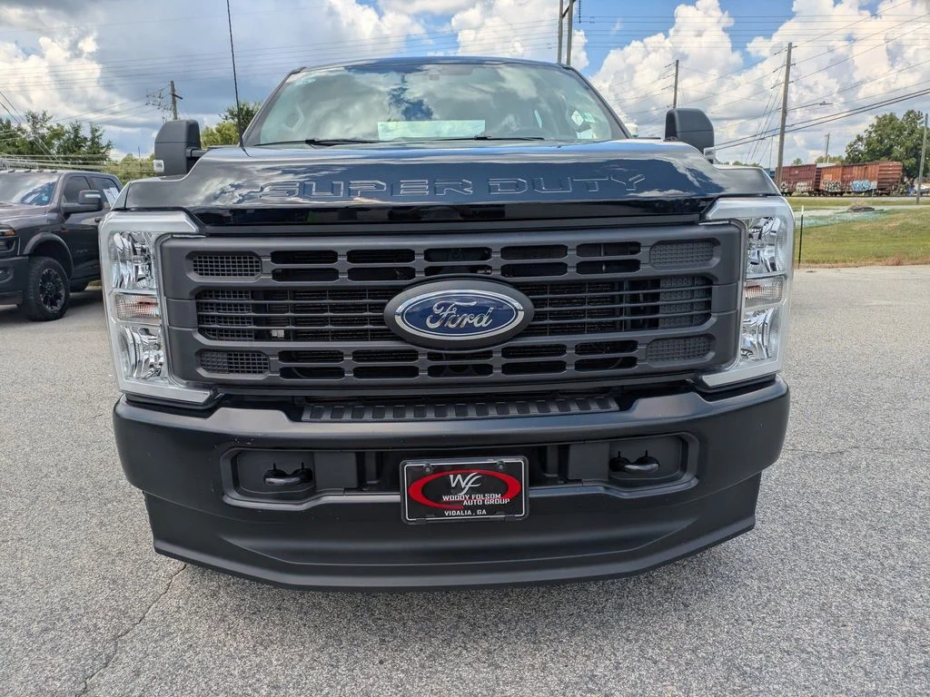 Used 2026 Black Ford XL image 9