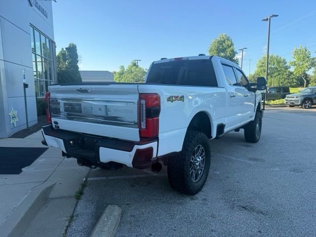 Used 2023  Ford Limited image 7