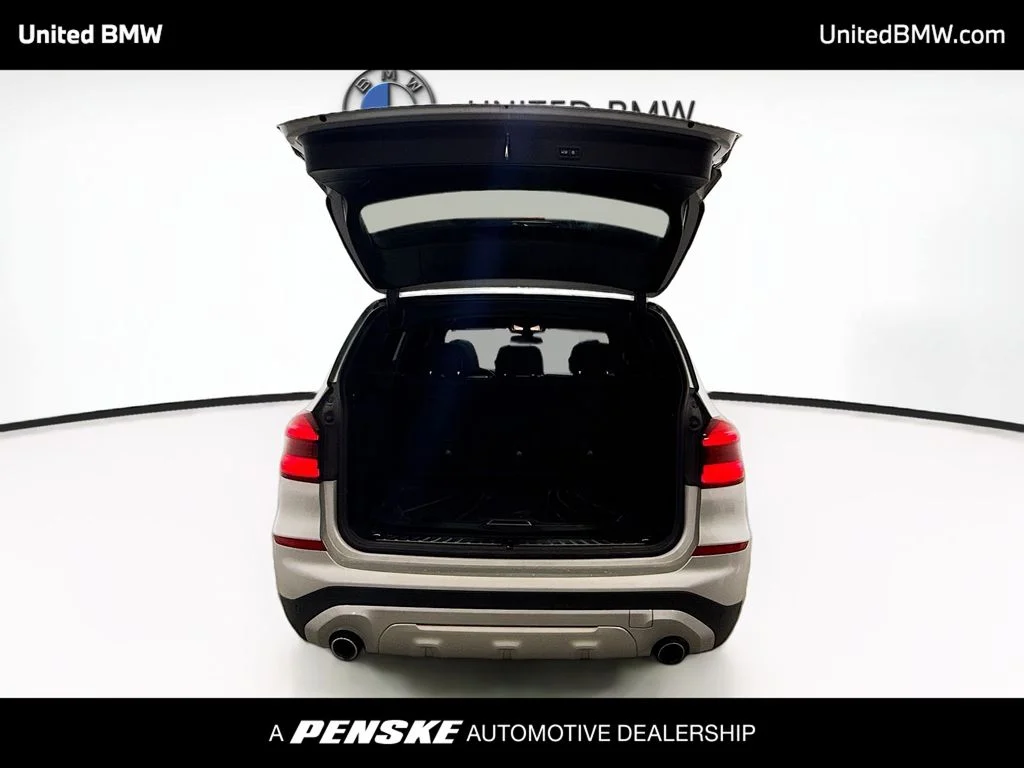 Used 2021 Glacier Silver Metallic BMW sDrive30i image 14