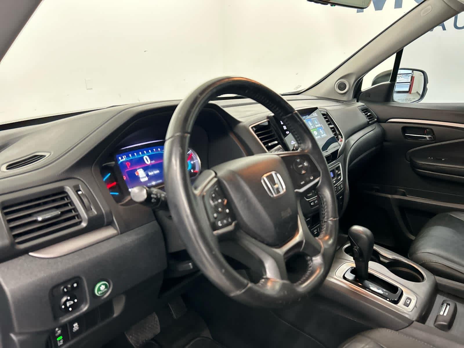 Used 2020 Platinum White Pearl Honda EX-L image 23